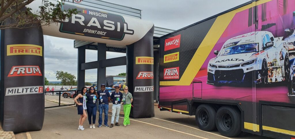 Convidados da Triunfo Lubrificantes com a equipe da MILITEC Brasil em Curvelo. Foto: Renyere Trovão