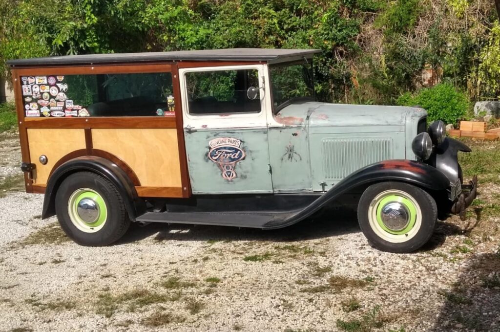 Ford-Woodie-1930-hot-rod