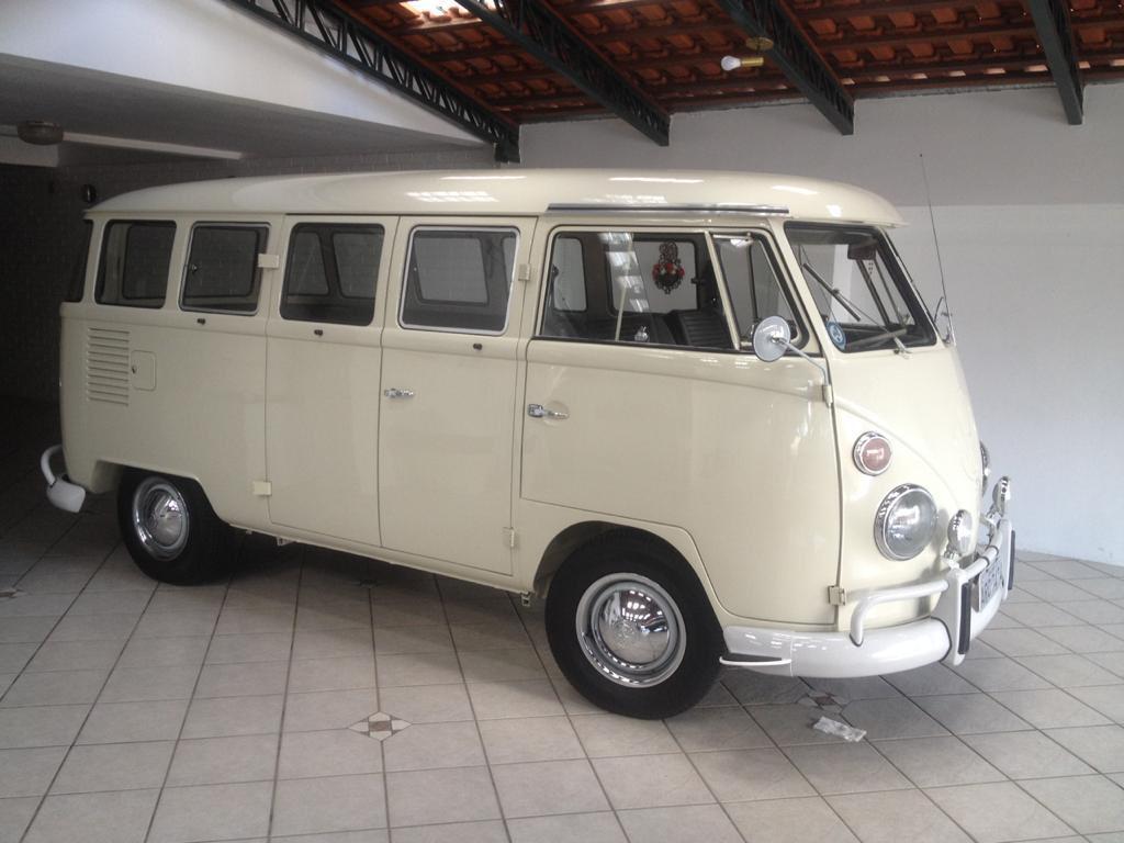 De pai para filho: a Kombi 1974 do presidente do museu, Luiz Carlos Cooper já foi exposta no museu. Foto: Arquivo pessoal