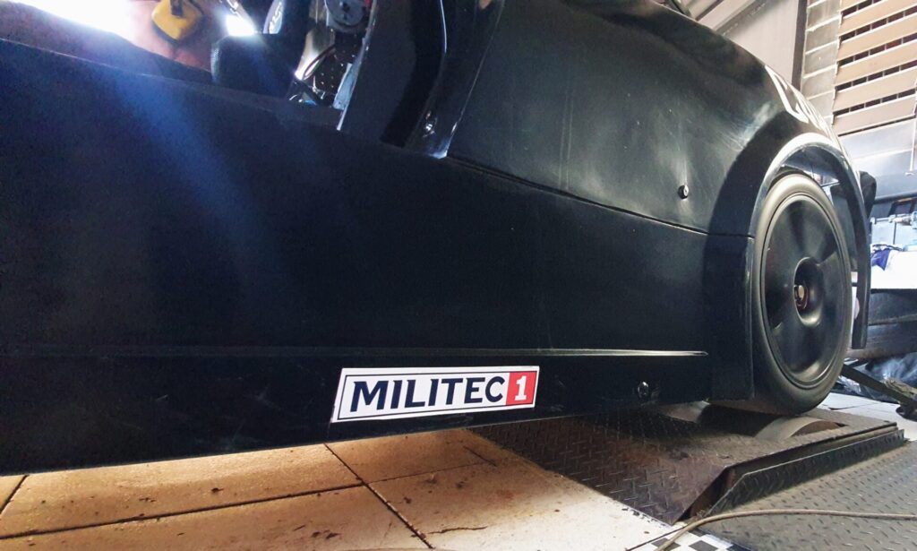 O MILITEC 1 começou a agir logo após ser adicionado ao motor. Foto: Renyere Trovão.
