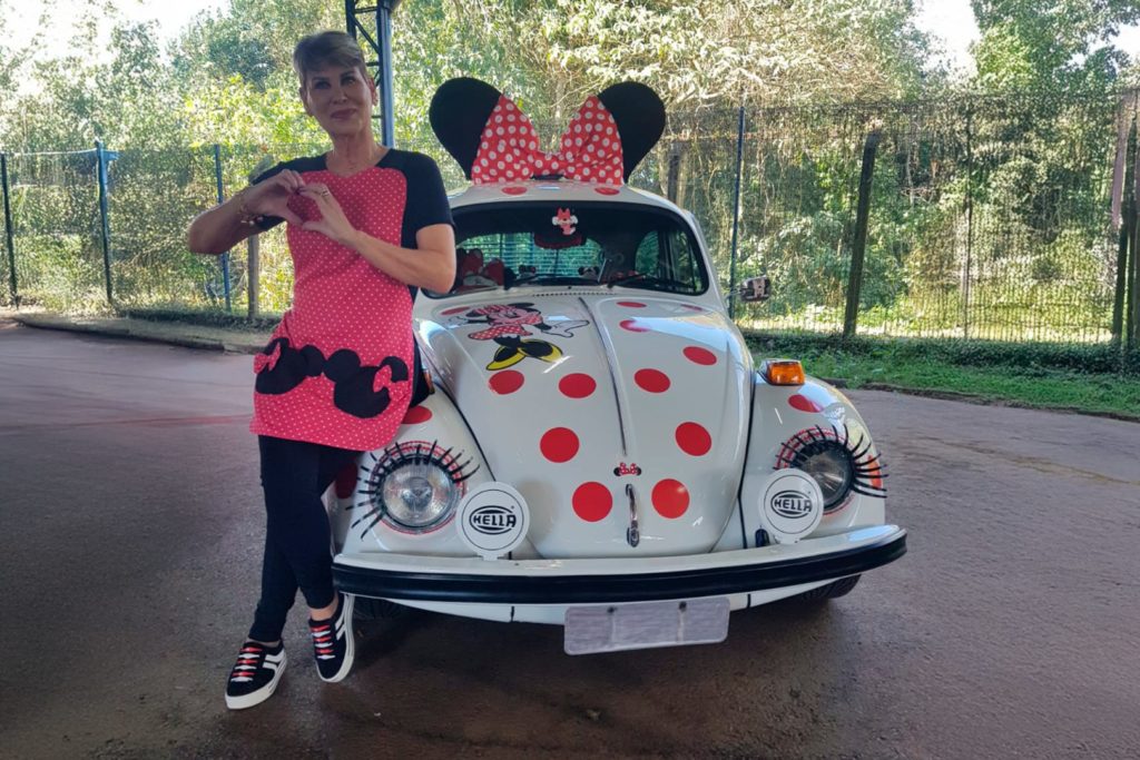 Marines Cobbo trouxe muitos acessórios da Minnie diretamente do Walt Disney World, na Flórida (EUA).
