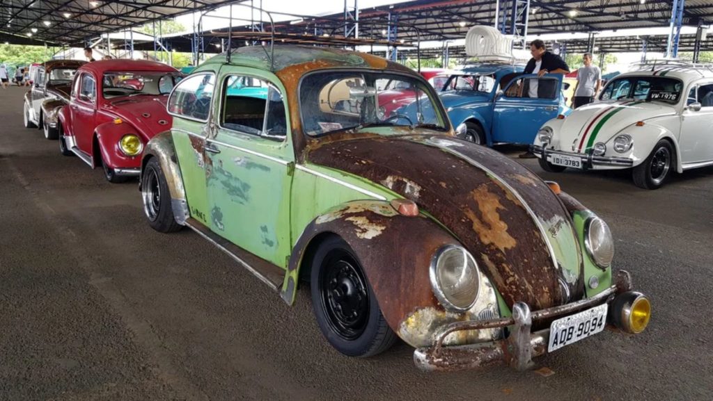 O estilo ratlook, com aparência desgastada pelo tempo, é um dos estilos que faz sucesso entre os fusqueiros. Foto: Renyere Trovão